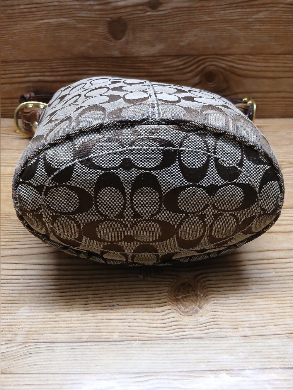 Vintage Coach Legacy Signature Canvas Shoulder Bag in Brown and Tan - Picture 5 of 12